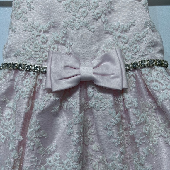 American Princess Pink Lace Dress w/ Front Bow & Rhinestone waist Size  24months - Picture 3 of 9
